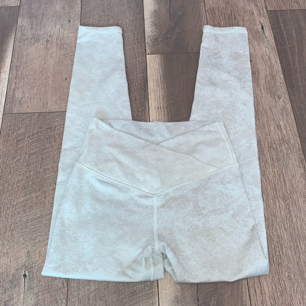 Aerie Offline Crossover Leggings Champagne Gold Tan Gray Color Size Medium